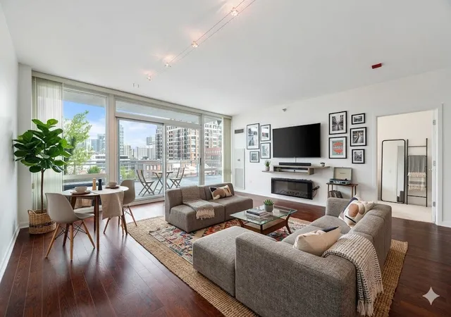 Photo 4 of Condo for sale at 757 N Orleans St #605, Chicago, IL 60654 | MLS# 12736897 | Listing updated on 2026-09-13