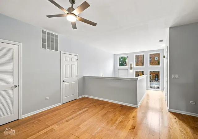 Listing Photo 4 - Condo for sale in building located at 7768 N Sheridan Rd, Chicago, IL 60626 - Unit #1