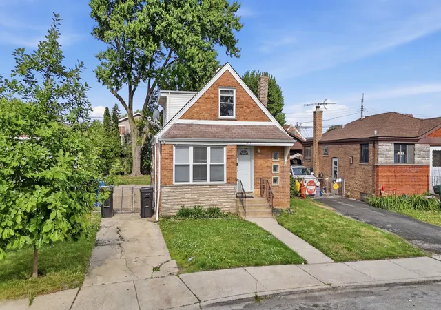 Single family home for sale at 7836 S Kedvale Ave, Chicago, IL 60652 | MLS# 12737009