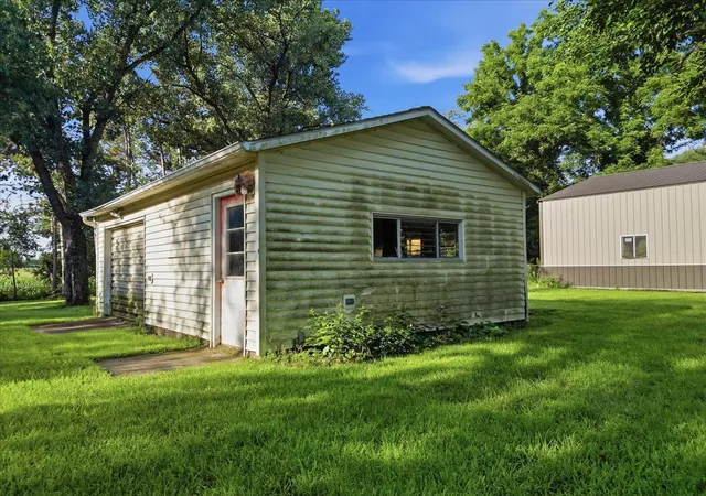 Photo 4 of Sale Pending at 10464 Two Mile Rd, Thomson, IL 61285 | MLS# 12737040 | Listing updated on 2026-09-18