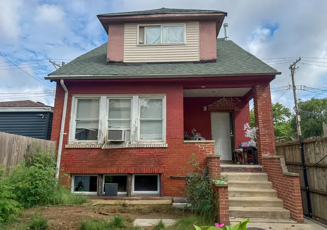 Single family home for sale at 4028 W Wilcox St, Chicago, IL 60624 | MLS# 12737048