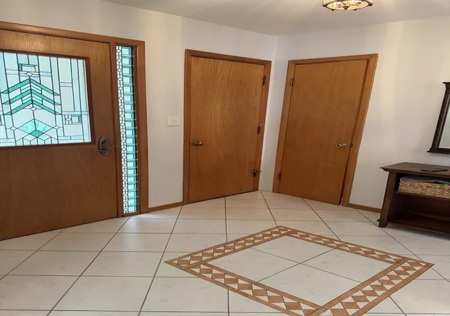 Photo 3 of Single family home for sale at 115 S Cedar Ave, Wood Dale, IL 60191 | MLS# 12737073 | Listing updated on 2026-09-24