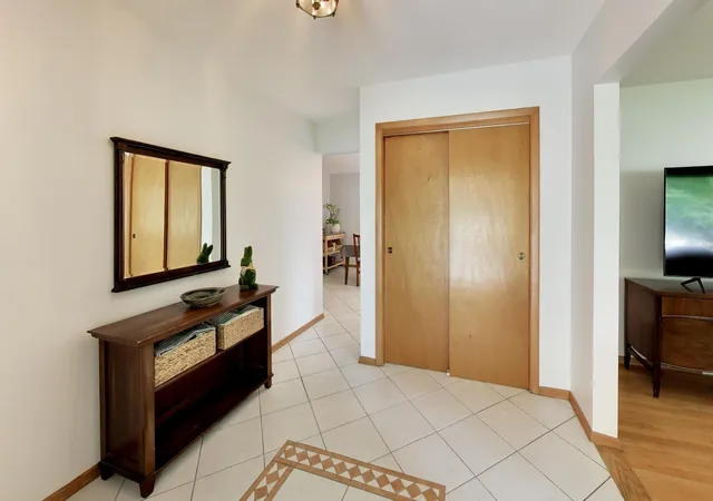 Photo 4 of Single family home for sale at 115 S Cedar Ave, Wood Dale, IL 60191 | MLS# 12737073 | Listing updated on 2026-09-24