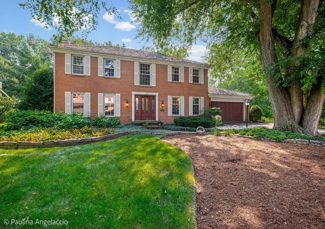 Photo 1 of Single family home for sale at 505 Old Ml Rd, Barrington, IL 60010 | MLS# 12737075 | Listing updated on 2026-10-09