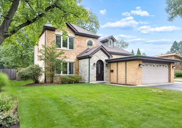 Photo 1 of Single family home for sale at 226 Sunset Dr, Wilmette, IL 60091 | MLS# 12737116 | Listing updated on 2026-10-04