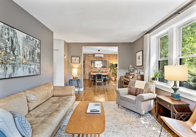 Photo 3 of Condo for sale at 714 W Buena St #B, Chicago, IL 60613 | MLS# 12737196 | Listing updated on 2026-09-15