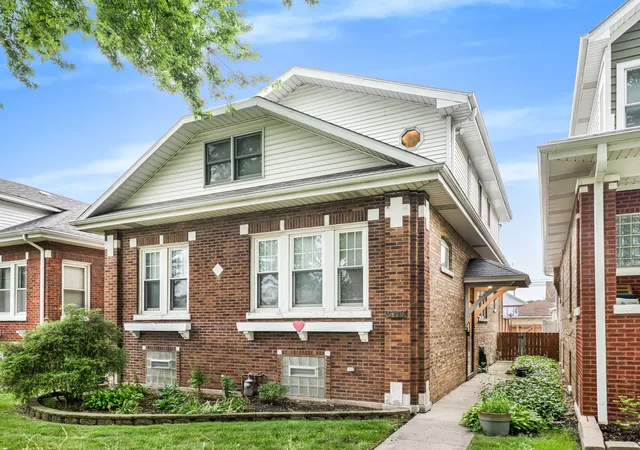 Photo 3 of Single family home for sale at 6118 W Grace St, Chicago, IL 60634 | MLS# 12737214 | Listing updated on 2026-09-11