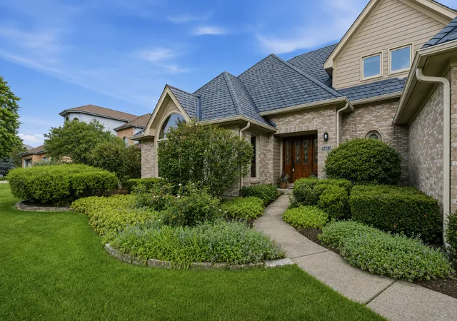 Photo 3 of Single family home for sale at 6183 Tyrnbury Dr, Lisle, IL 60532 | MLS# 12737235 | Listing updated on 2026-09-15