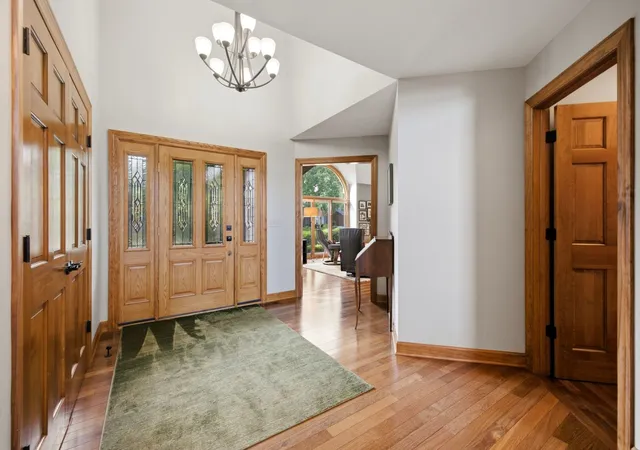 Photo 4 of Single family home for sale at 6183 Tyrnbury Dr, Lisle, IL 60532 | MLS# 12737235 | Listing updated on 2026-09-15