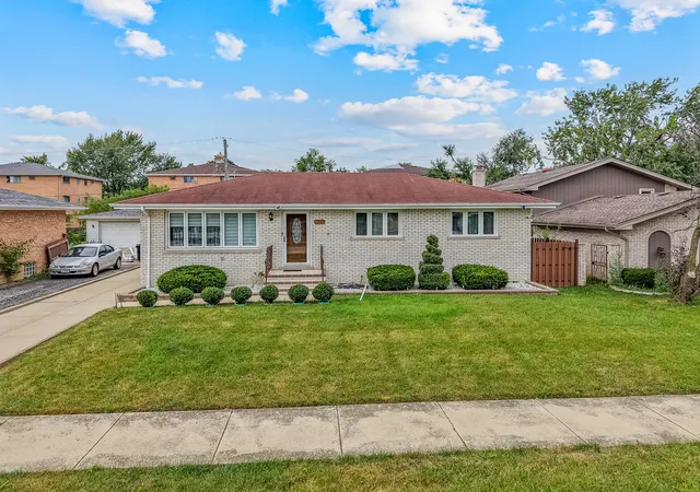 Single family home for sale at 8016 S Thomas Ave, Bridgeview, IL 60455 | MLS# 12737304
