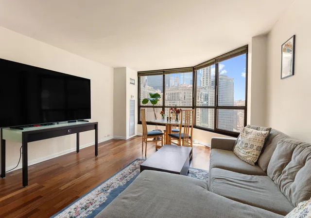 Photo 3 of Condo for sale at 405 N Wabash Ave #1710, Chicago, IL 60611 | MLS# 12737451 | Listing updated on 2026-09-26