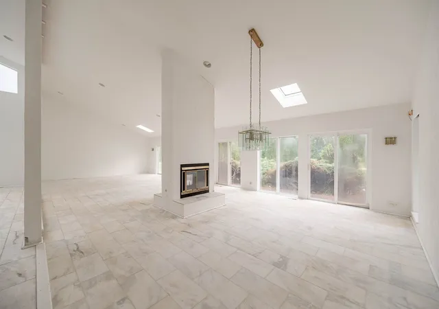 Photo 2 of Single family home for sale at 25636 Stoney Kirk Ct, Lake Zurich, IL 60047 | MLS# 12737501 | Listing updated on 2026-09-22