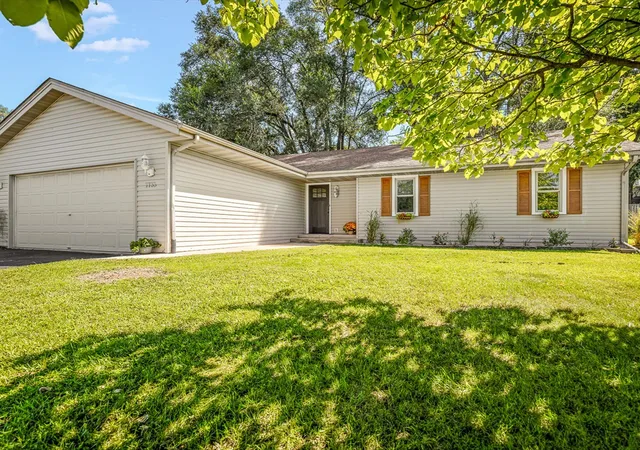 Photo 3 of Single family home for sale at 7733 Edwin Ln, Loves Park, IL 61111 | MLS# 12737536 | Listing updated on 2026-09-14