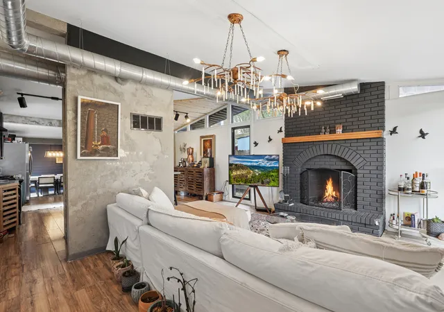 Photo 3 of Single family home for sale at 2016 Main St, Evanston, IL 60202 | MLS# 12737602 | Listing updated on 2026-09-19