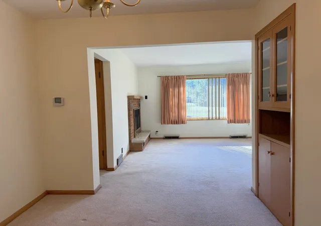 Photo 3 of Single family home for sale at 22 Old Brick Rd, Murphysboro, IL 62966 | MLS# 12737636 | Listing updated on 2026-09-30