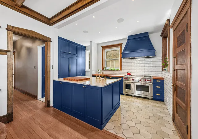 Photo 4 of House for sale at 1314 W Carmen Ave, Chicago, IL 60640 | MLS# 12737730 | Listing updated on 2026-10-07