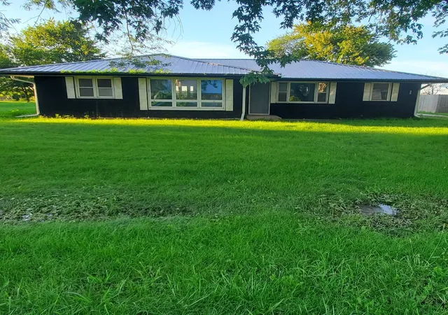 Photo 1 of Single family home for sale at 204 3rd Street, Dewey, IL 61840 | MLS# 12737864 | Listing updated on 2026-09-12