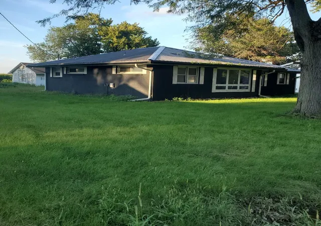 Photo 3 of Single family home for sale at 204 3rd Street, Dewey, IL 61840 | MLS# 12737864 | Listing updated on 2026-09-12