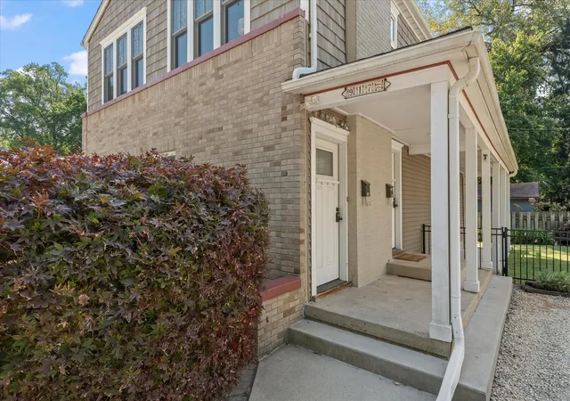 Photo 2 of Multi family home for sale at 917 W Washington St, Champaign, IL 61821 | MLS# 12737913 | Listing updated on 2026-09-05
