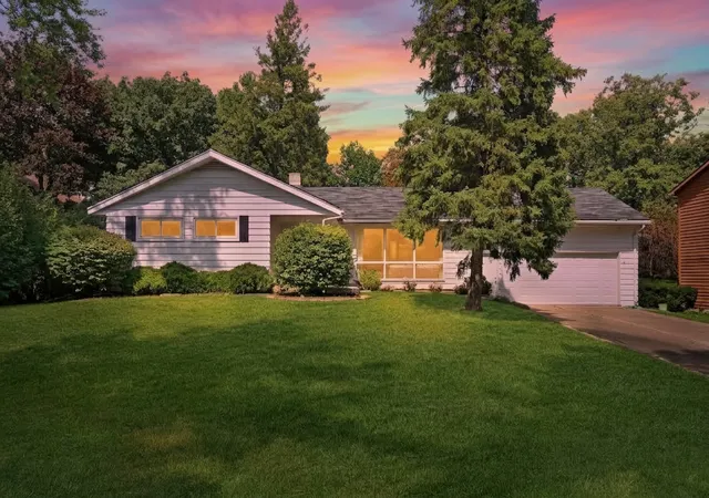 Photo 1 of Single family home for sale at 2414 Sunset Ave, Waukegan, IL 60087 | MLS# 12737916 | Listing updated on 2026-10-07