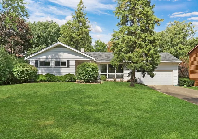 Photo 2 of Single family home for sale at 2414 Sunset Ave, Waukegan, IL 60087 | MLS# 12737916 | Listing updated on 2026-10-07