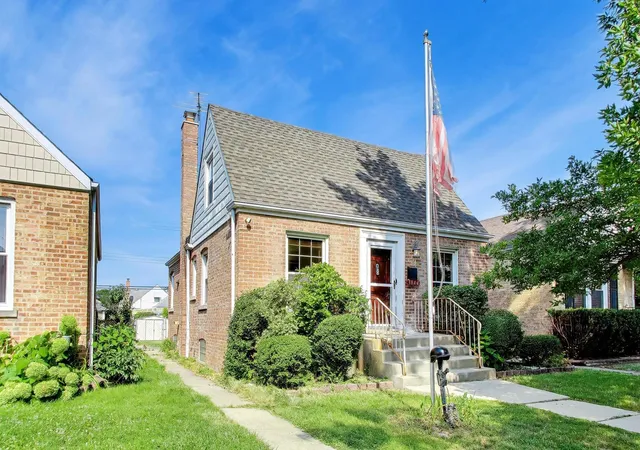 Photo 2 of Single family home for sale at 3844 N Pacific Ave, Chicago, IL 60634 | MLS# 12737950 | Listing updated on 2026-09-12