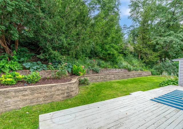 Photo 26 of Sale Pending at 803 16th Street, Bettendorf, IA 52722 | MLS# 12737974 | Listing updated on 2026-10-20
