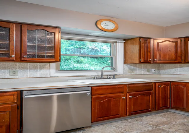 Photo 3 of Sale Pending at 803 16th Street, Bettendorf, IA 52722 | MLS# 12737974 | Listing updated on 2026-10-20