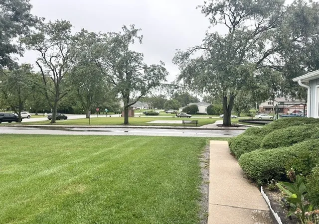 Listing Photo 5 - Condo for sale in building located at 19519 116Th Ave, Mokena, IL 60448 - Unit #B