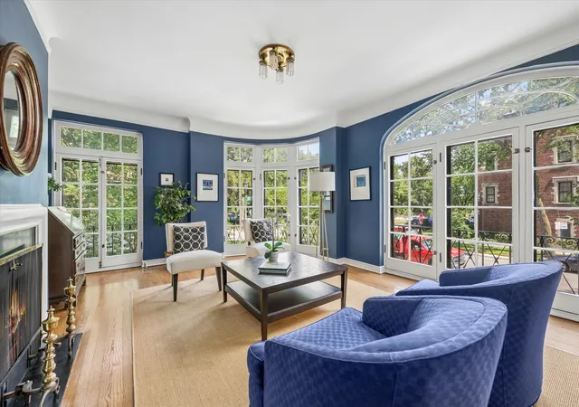 Listing Photo 5 - Condo for sale in building located at 940 Michigan Ave, Evanston, IL 60202 - Unit #1H