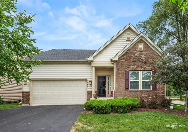 Photo 2 of Single family home for sale at 1648 Colchester Ln, Aurora, IL 60505 | MLS# 12738159 | Listing updated on 2026-09-23