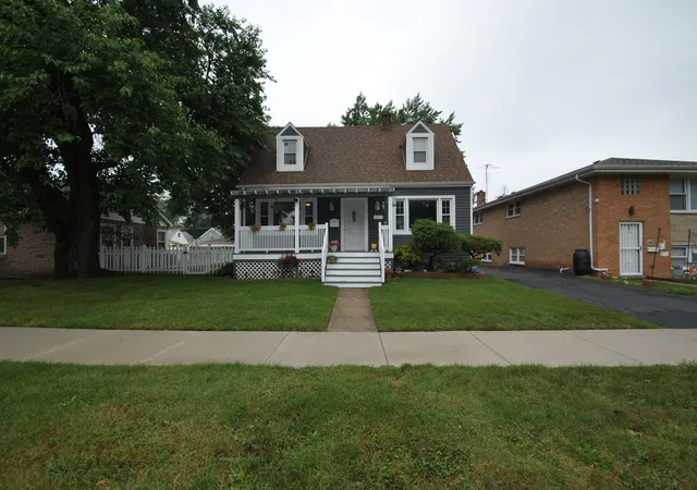 Photo 2 of Single family home for sale at 1600 N 33rd Avenue, Melrose Park, IL 60160 | MLS# 12738161 | Listing updated on 2026-10-09