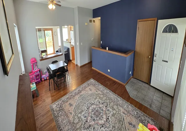 Photo 2 of Single family home for sale at 1356 Almaden Ln, Gurnee, IL 60031 | MLS# 12738221 | Listing updated on 2026-09-22