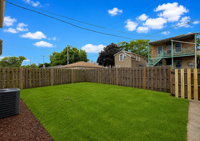 Photo 3 of Sale Pending at 917 S Harlem Ave, Forest Park, IL 60130 | MLS# 12738236 | Listing updated on 2026-09-21