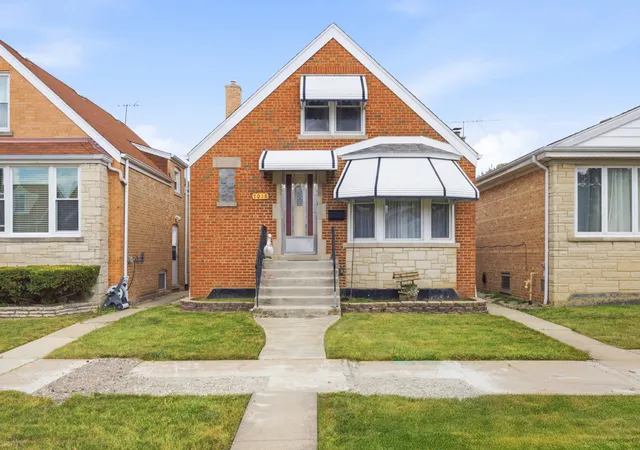 Photo 2 of Single family home for sale at 7018 W Newport Ave, Chicago, IL 60634 | MLS# 12738266 | Listing updated on 2026-09-15