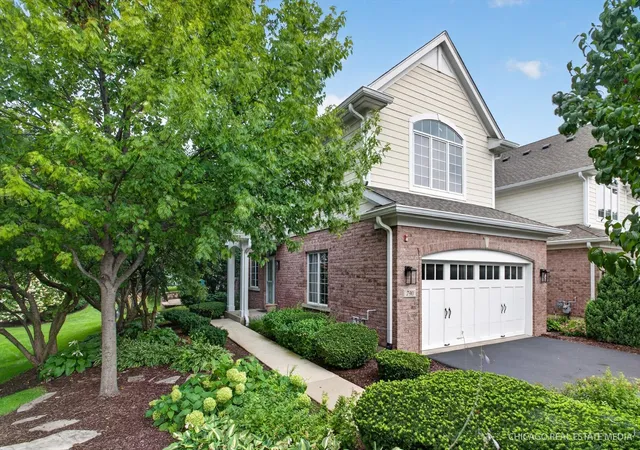 Photo 1 of Townhouse for sale at 790 Parkview Ct, Glen Ellyn, IL 60137 | MLS# 12738297 | Listing updated on 2026-09-22