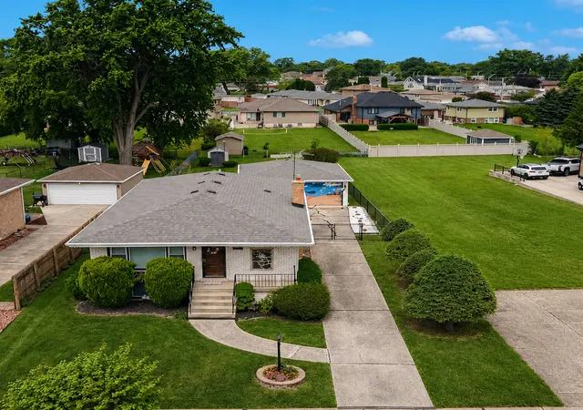 Photo 20 of Single family home for sale at 9020 Nashville Ave, Oak Lawn, IL 60453 | MLS# 12738351 | Listing updated on 2026-09-02