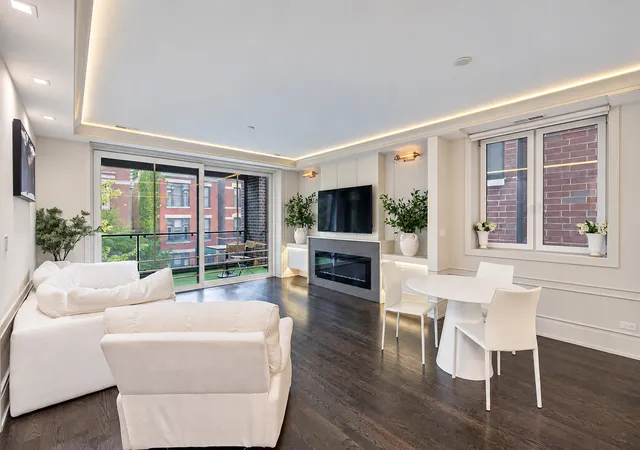 Listing Photo 4 - Condo for sale in building located at 1540 N Park Ave, Chicago, IL 60305 - Unit #3S