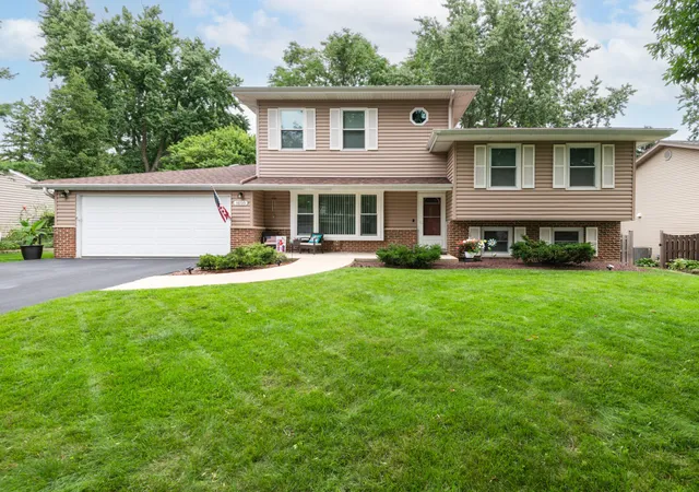 Photo 1 of Single family home for sale at 1650 Fender Rd, Naperville, IL 60565 | MLS# 12738467 | Listing updated on 2026-09-23