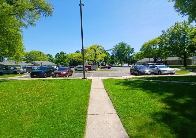 Photo 3 of Townhouse for sale at 12 Fernwood Dr #O, Bolingbrook, IL 60440 | MLS# 12738530 | Listing updated on 2026-09-27
