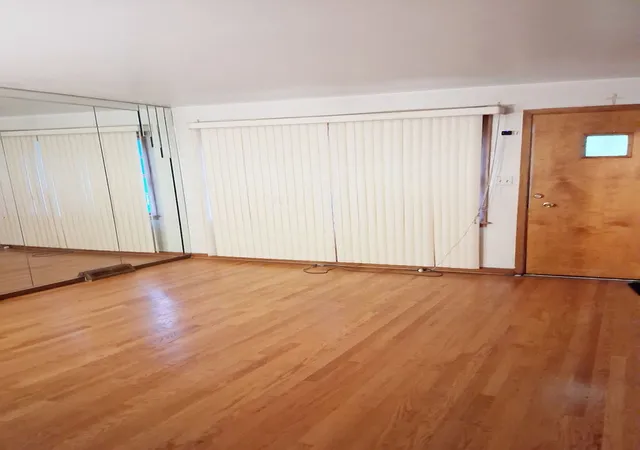Photo 2 of Single family home for sale at 1333 Burnham Ave, Calumet City, IL 60409 | MLS# 12738582 | Listing updated on 2026-09-21