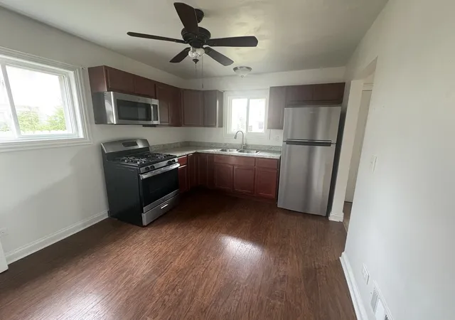 Photo 3 of Townhouse for sale at 416 Wellington Ln #416, Bolingbrook, IL 60440 | MLS# 12738606 | Listing updated on 2026-10-02