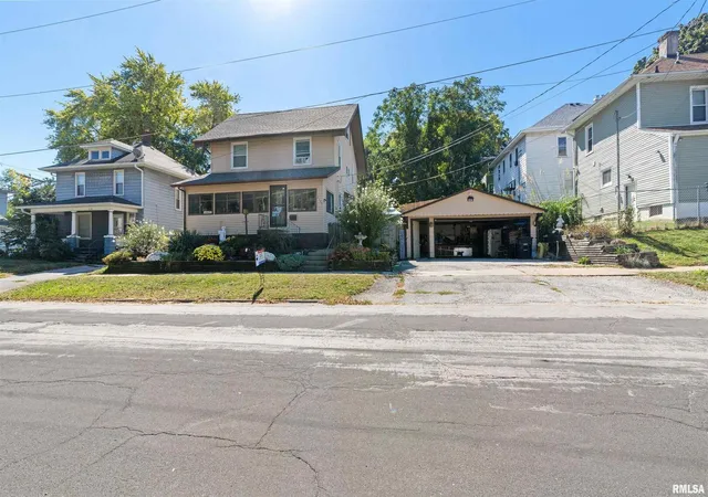 Single family home for sale at 4316 9th Avenue, Rock Island, IL 61201 | MLS# 12738667
