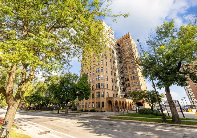 Condo for sale at 7321 S South Shore Dr #2B, Chicago, IL 60649 | MLS# 12738688 | Listing updated on 2026-10-05