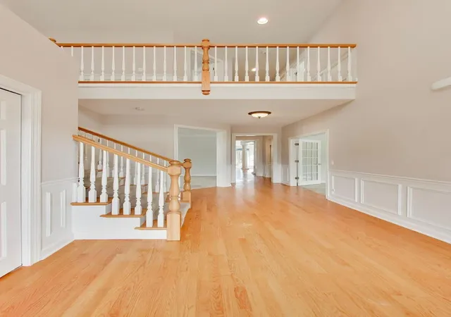 Photo 2 of Single family home for sale at 2804 Park Ln, Glenview, IL 60025 | MLS# 12738745 | Listing updated on 2026-10-01