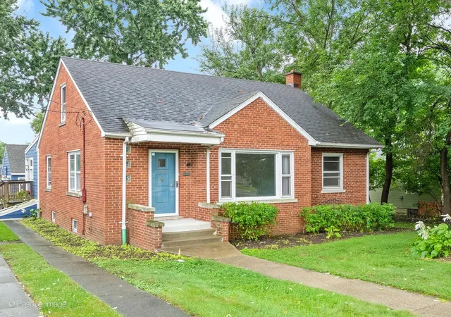 Photo 2 of Single family home for sale at 4503 Fairview Ave, Downers Grove, IL 60515 | MLS# 12738783 | Listing updated on 2026-09-16