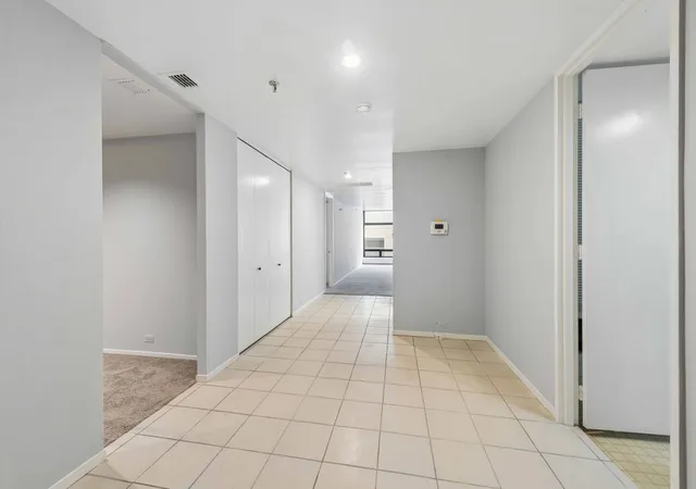 Photo 3 of Condo for sale at 680 N Lake Shore Dr #1008, Chicago, IL 60611 | MLS# 12738906 | Listing updated on 2026-10-02