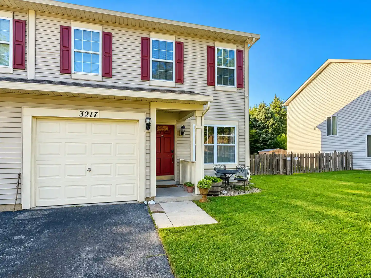 Listing Photo 1 - Condo for sale in 3217 Hoffman St located at 3217 Hoffman St, Plano, IL 60545 - Unit 3217 Hoffman St