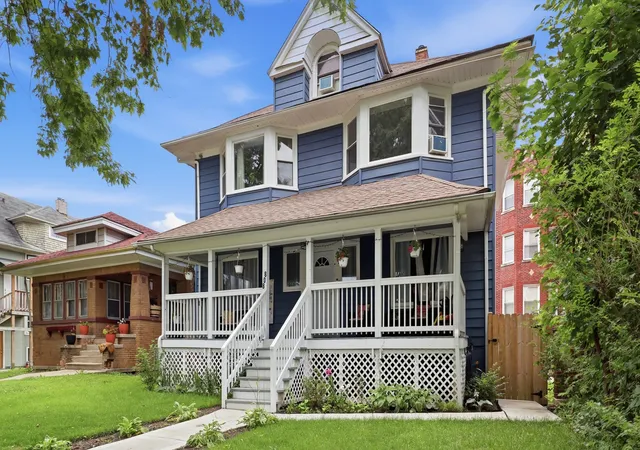 Photo 2 of Single family home for sale at 808 S 15th Avenue, Maywood, IL 60153 | MLS# 12738959 | Listing updated on 2026-09-07