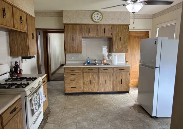 Photo 3 of Single family home for sale at 1310 N 20th Avenue, Melrose Park, IL 60160 | MLS# 12738974 | Listing updated on 2026-09-15
